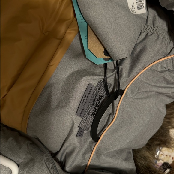 Prana Shiroms Long Puffer Down Vest with Removable Faux Fur Trim- Small - Picture 14 of 16